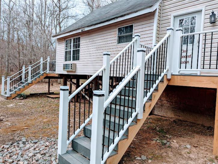 Our Private Wooded Cabin Chatham Exterior foto