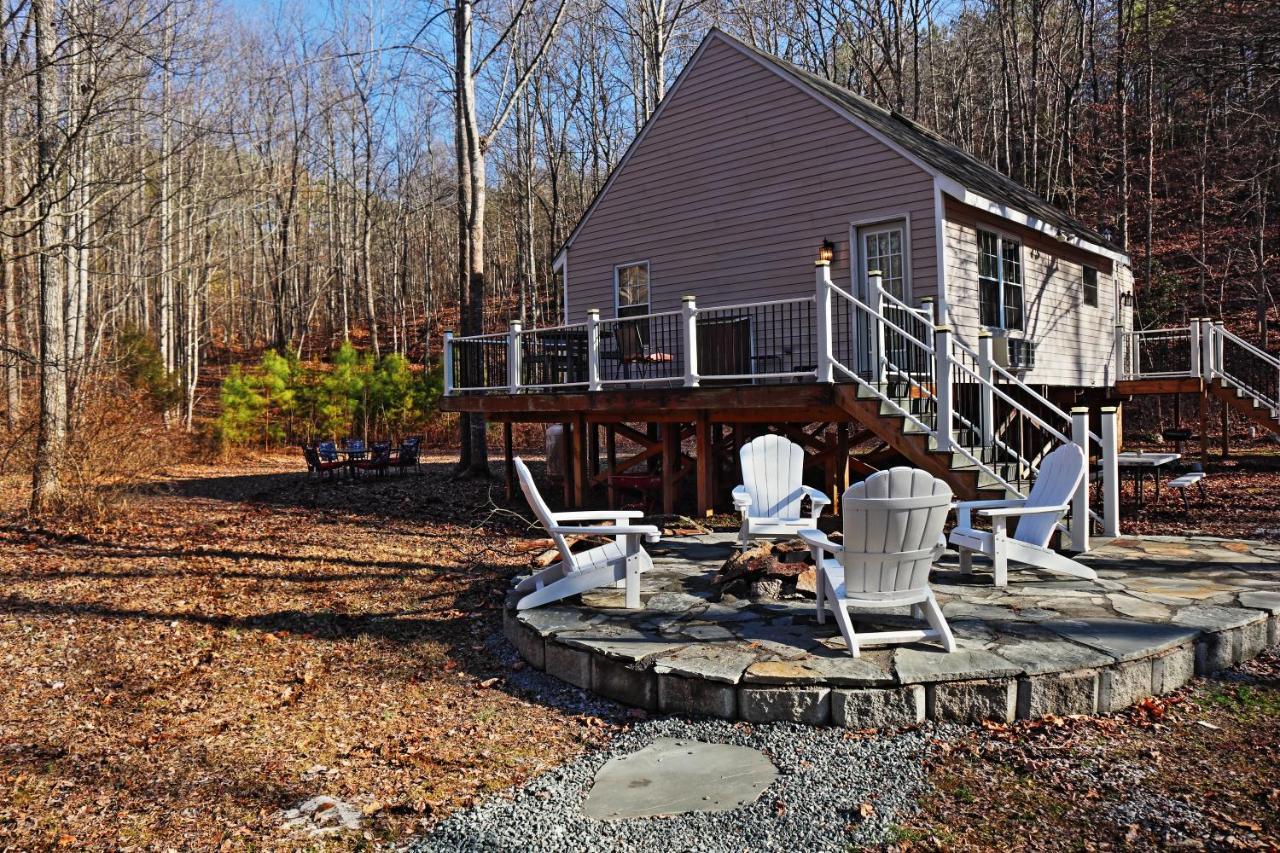 Our Private Wooded Cabin Chatham Exterior foto
