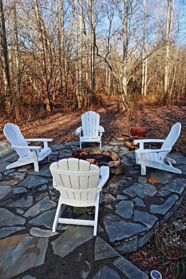 Our Private Wooded Cabin Chatham Exterior foto